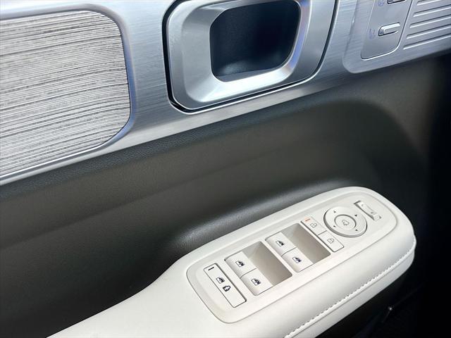 new 2025 Hyundai SANTA FE HEV car, priced at $46,559
