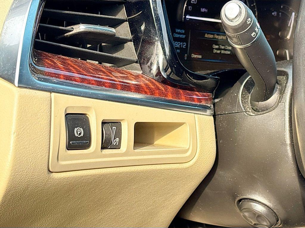 used 2018 Cadillac XT5 car, priced at $18,999