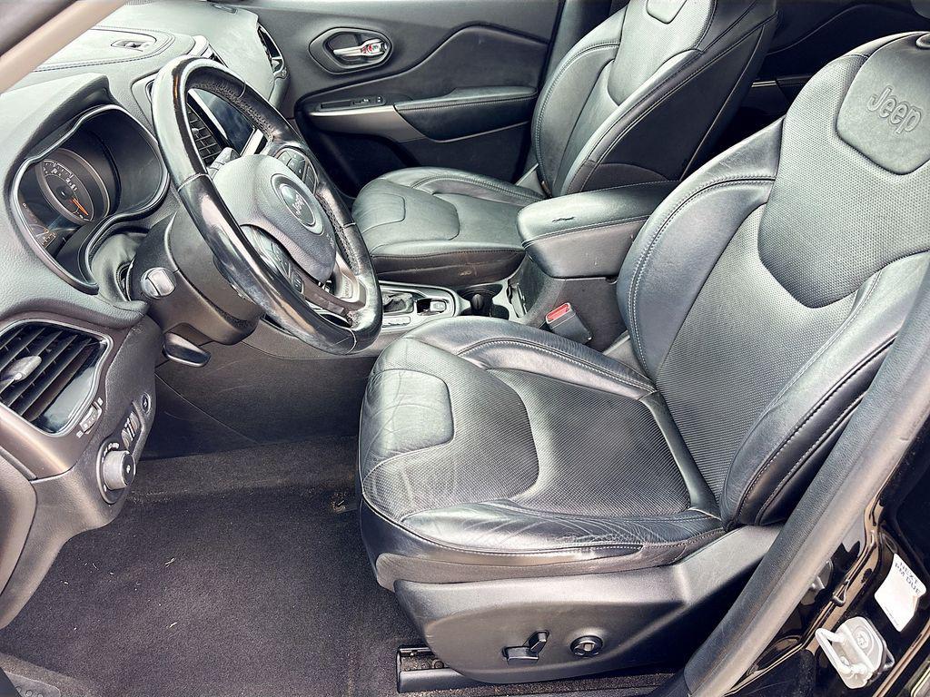 used 2020 Jeep Cherokee car, priced at $17,388