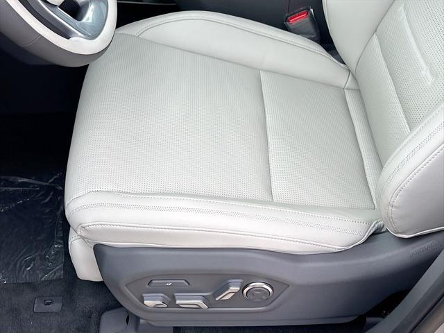 new 2025 Hyundai SANTA FE HEV car, priced at $48,516