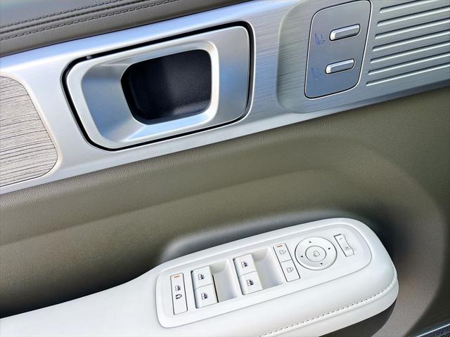 new 2025 Hyundai SANTA FE HEV car, priced at $49,105