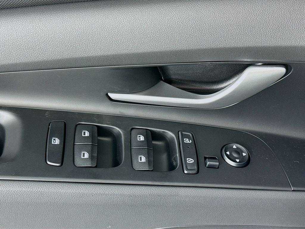 new 2025 Hyundai Elantra car, priced at $22,176