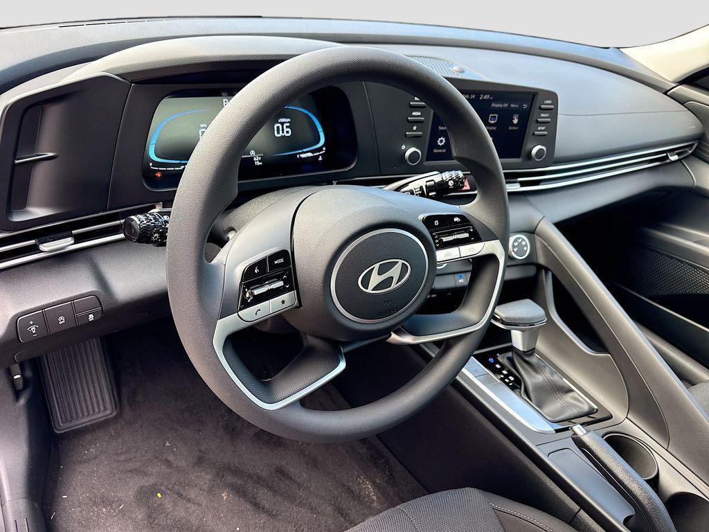 new 2025 Hyundai Elantra car, priced at $21,615