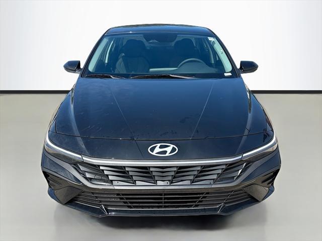 new 2025 Hyundai Elantra car, priced at $21,615