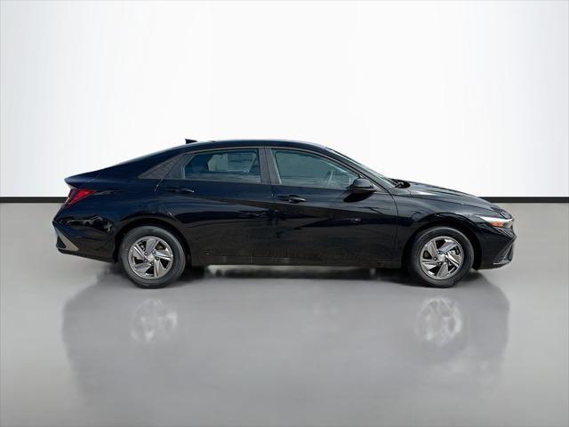 new 2025 Hyundai Elantra car, priced at $21,615