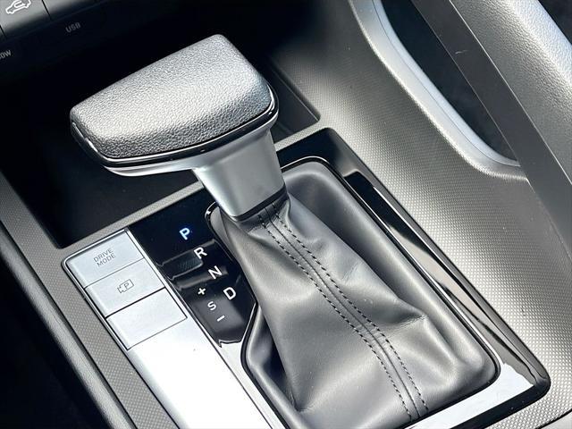 new 2025 Hyundai Elantra car, priced at $21,615