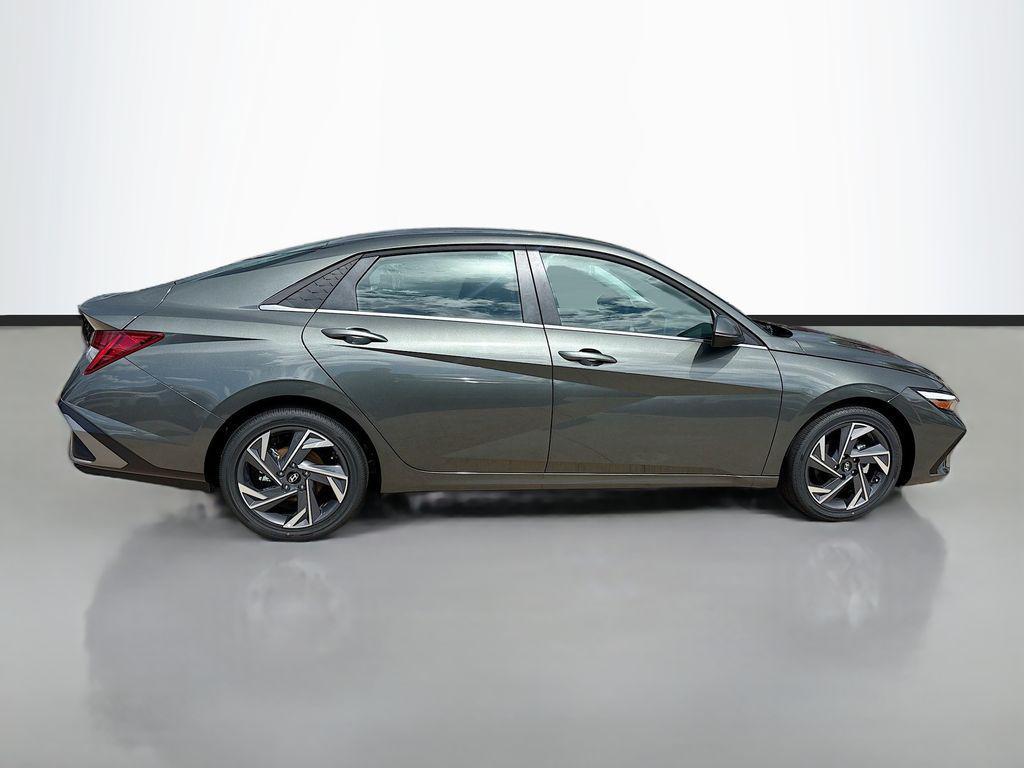new 2025 Hyundai Elantra car, priced at $26,542