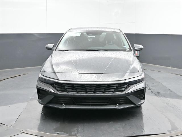new 2025 Hyundai Elantra car