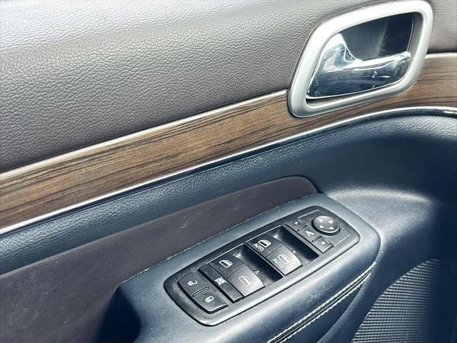 used 2015 Jeep Grand Cherokee car, priced at $14,999