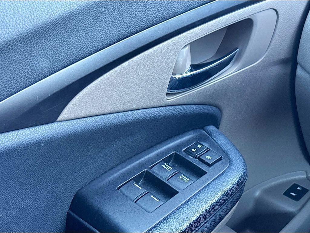 used 2017 Honda Pilot car, priced at $14,588