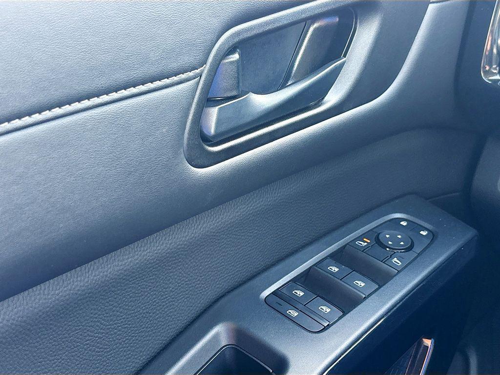 used 2025 Nissan Pathfinder car, priced at $29,980