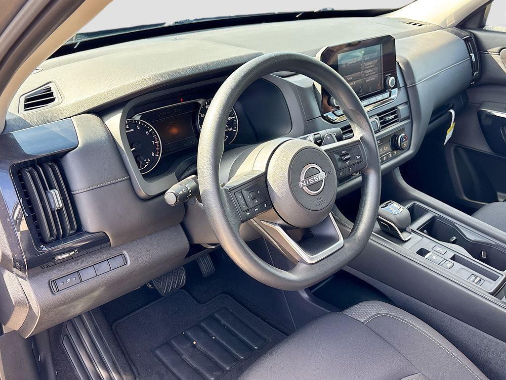 used 2025 Nissan Pathfinder car, priced at $29,980