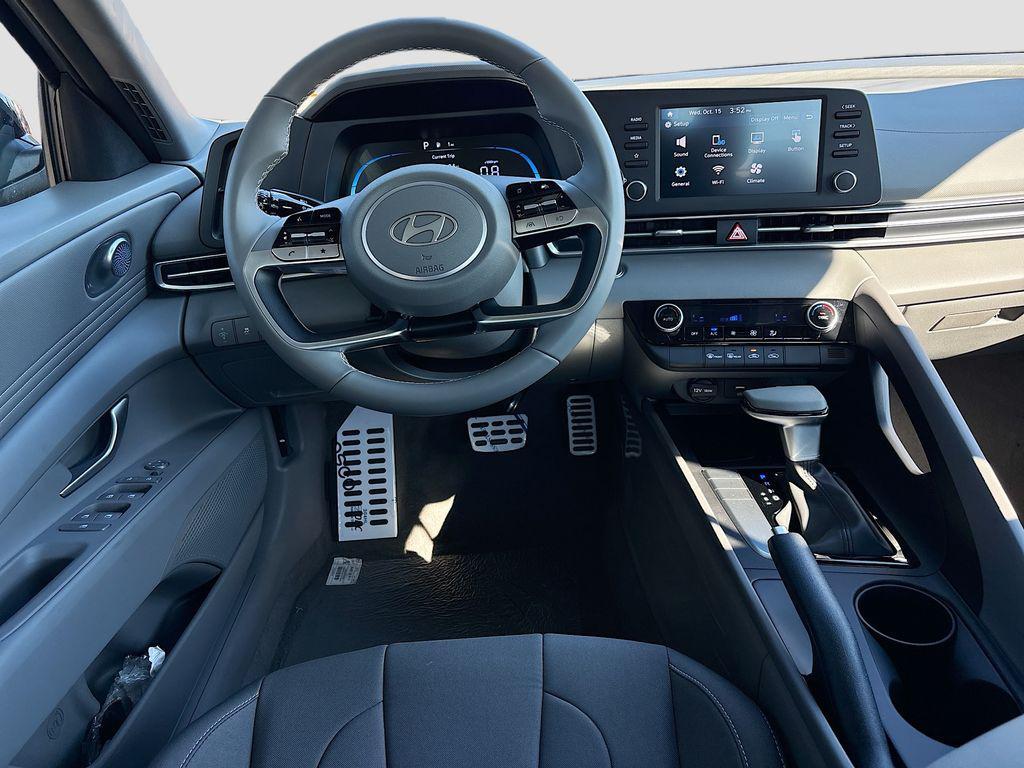 new 2025 Hyundai Elantra car, priced at $22,949