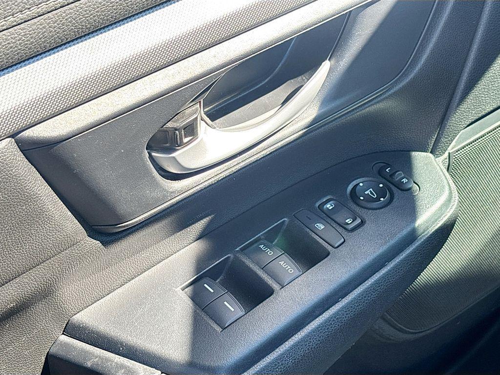 used 2022 Honda CR-V car, priced at $22,958
