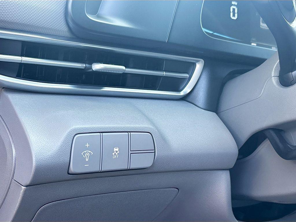 new 2025 Hyundai Elantra car, priced at $23,476