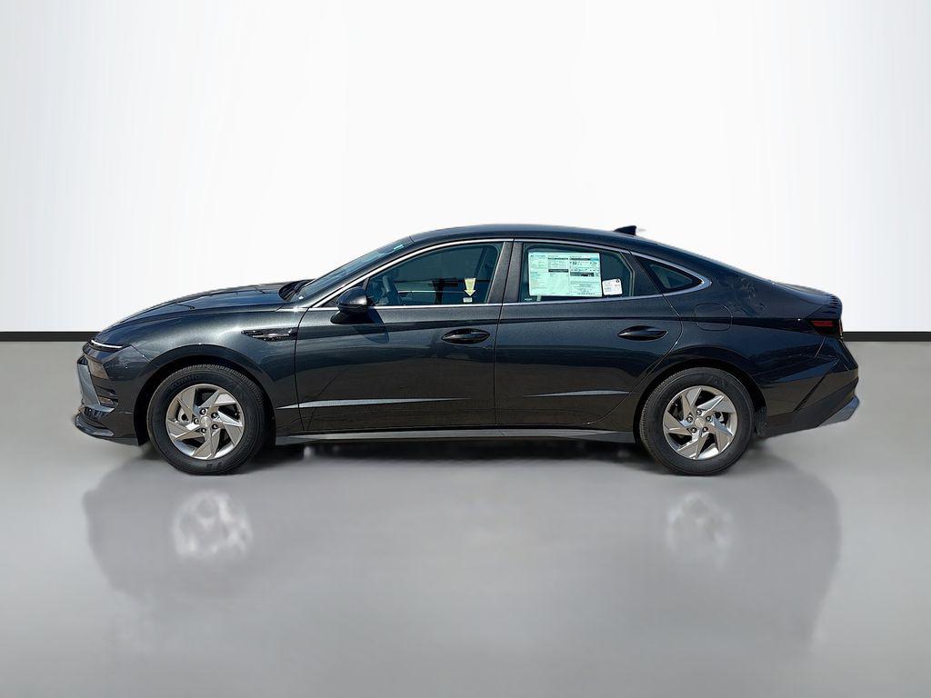 used 2025 Hyundai Sonata car, priced at $23,627