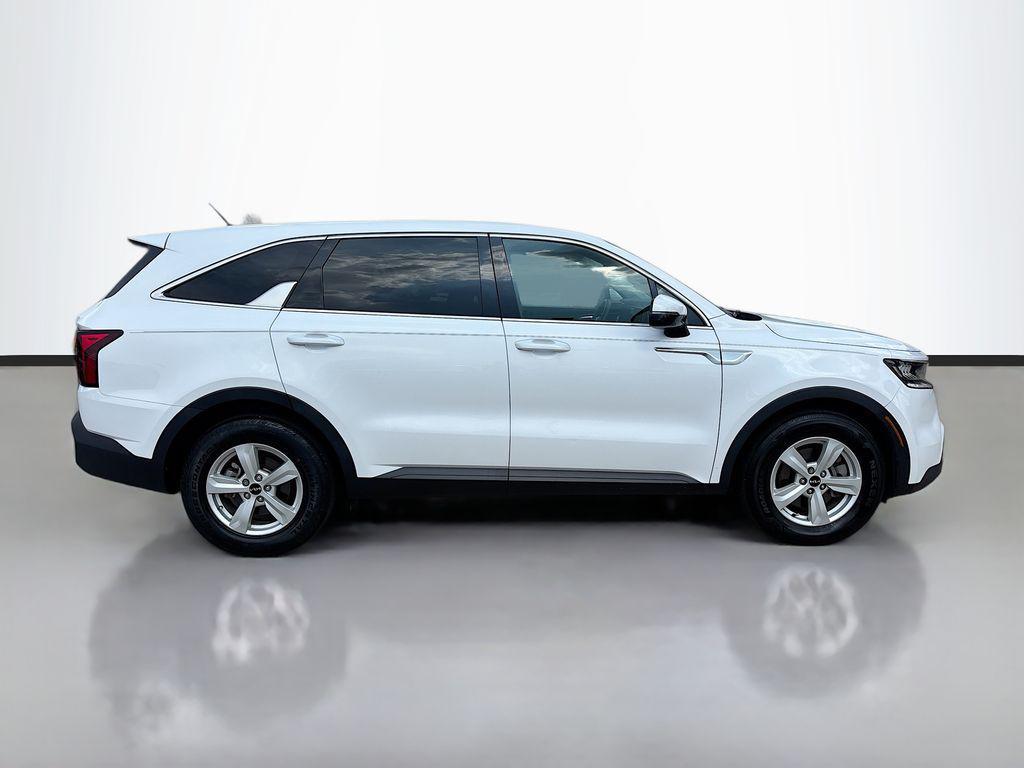 used 2022 Kia Sorento car, priced at $22,130