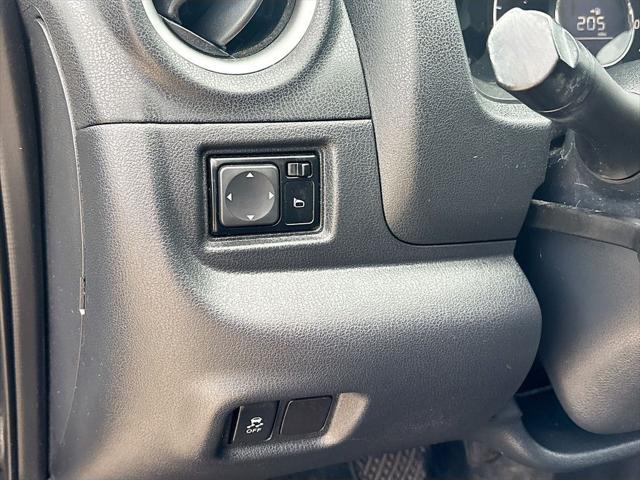 used 2016 Nissan Versa Note car, priced at $8,000