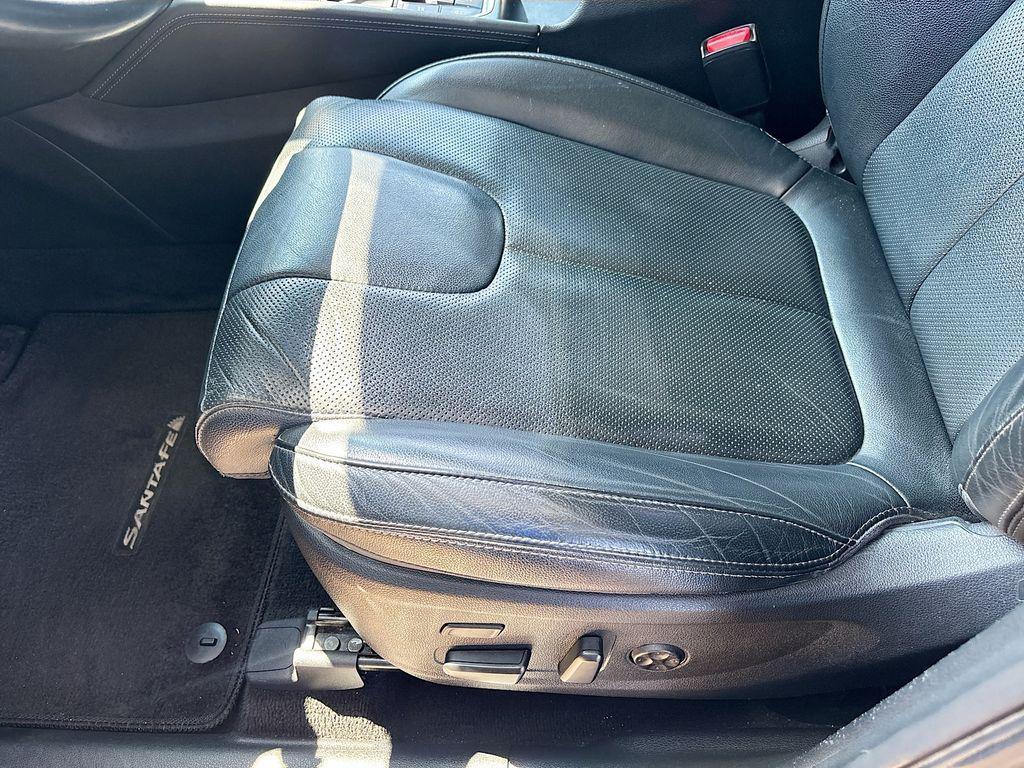 used 2019 Hyundai Santa Fe car, priced at $21,500