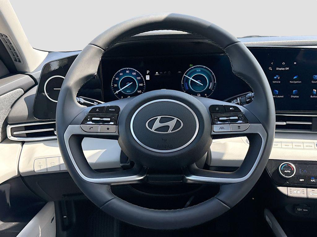 new 2025 Hyundai Elantra car, priced at $29,168