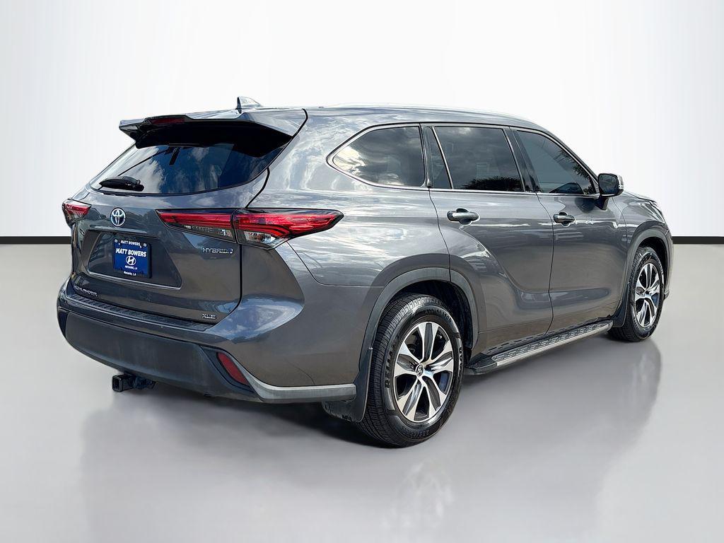 used 2022 Toyota Highlander Hybrid car, priced at $33,991