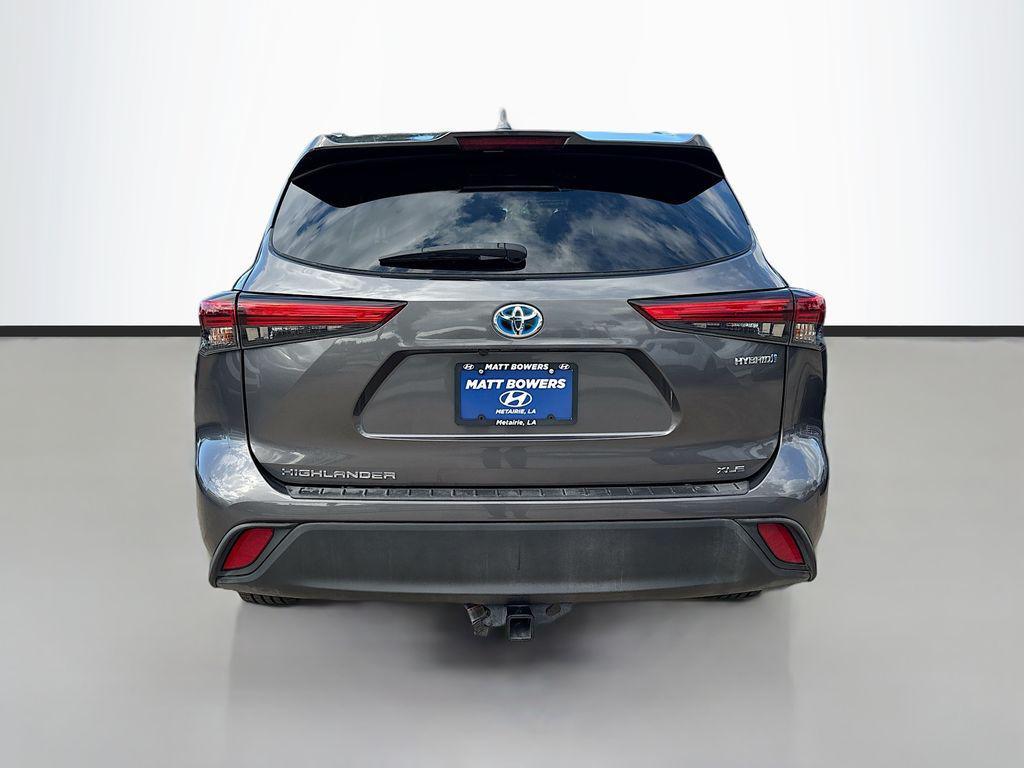 used 2022 Toyota Highlander Hybrid car, priced at $33,991