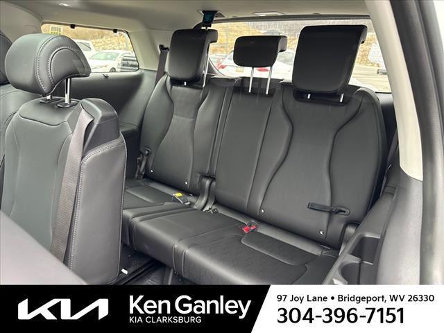 new 2025 Kia Carnival car, priced at $44,987