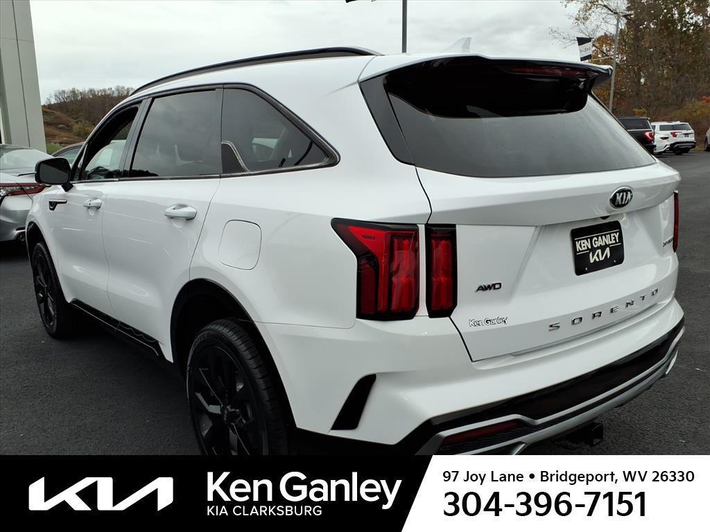 used 2021 Kia Sorento car, priced at $24,898