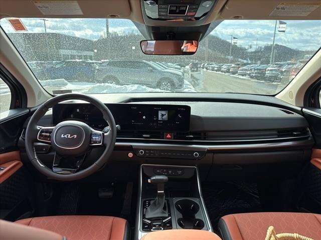 new 2025 Kia Carnival car, priced at $47,926