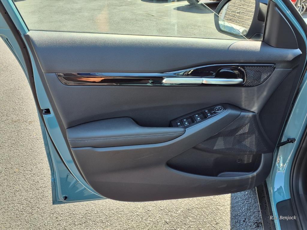 new 2026 Kia Seltos car, priced at $28,565