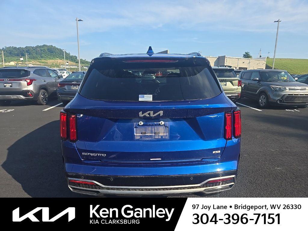 used 2023 Kia Sorento car, priced at $31,825