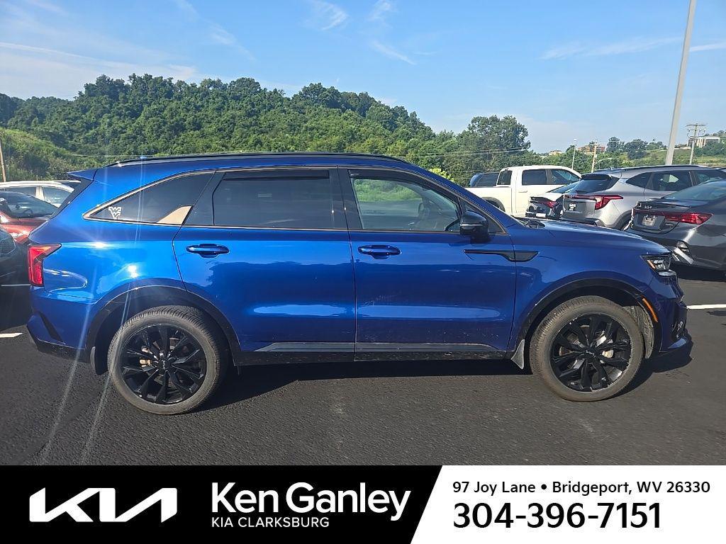 used 2023 Kia Sorento car, priced at $31,825