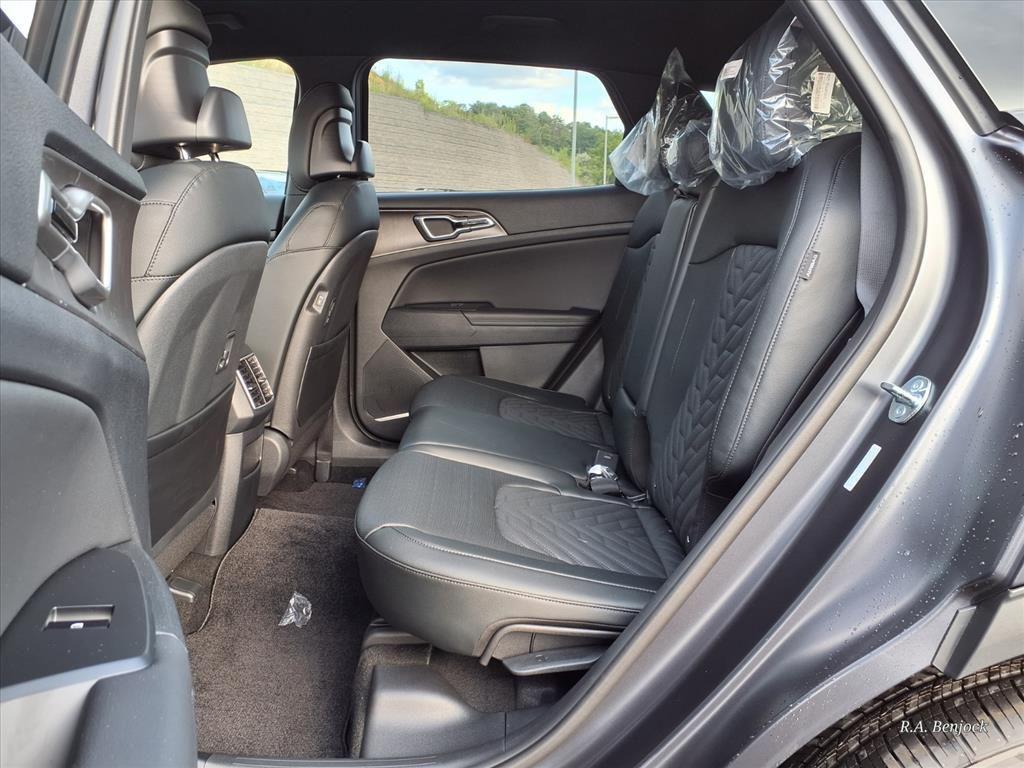 new 2026 Kia Sportage car, priced at $33,410
