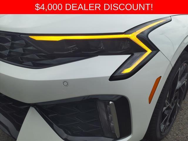 new 2025 Kia K5 car, priced at $27,425