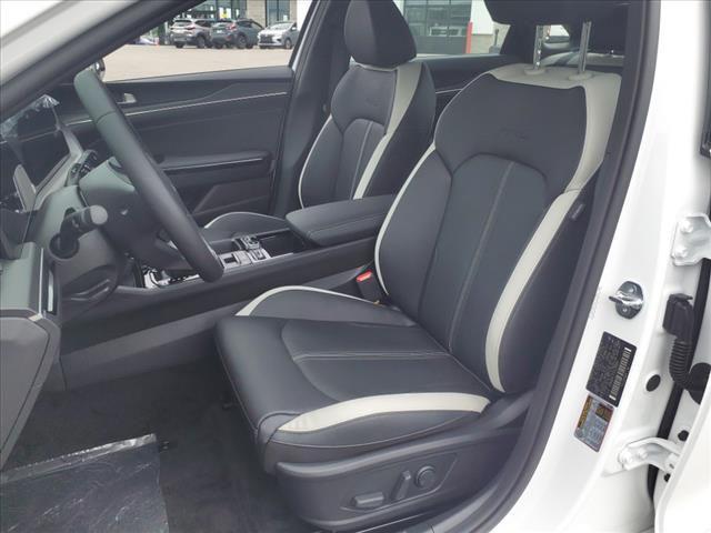 new 2025 Kia K5 car, priced at $28,425