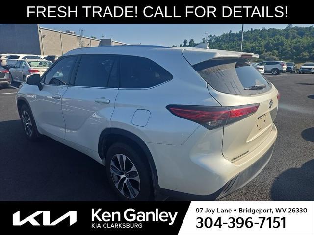 used 2021 Toyota Highlander car, priced at $33,618