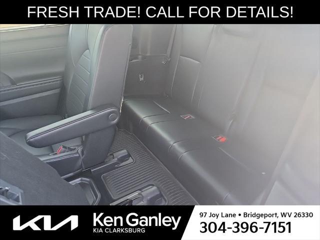 used 2021 Toyota Highlander car, priced at $33,618