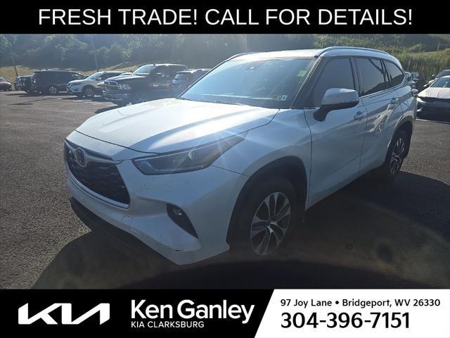 used 2021 Toyota Highlander car, priced at $33,618