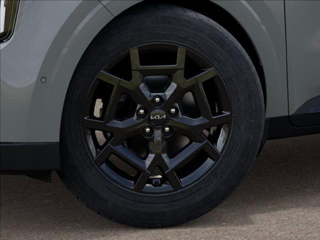 new 2025 Kia Carnival car, priced at $44,579