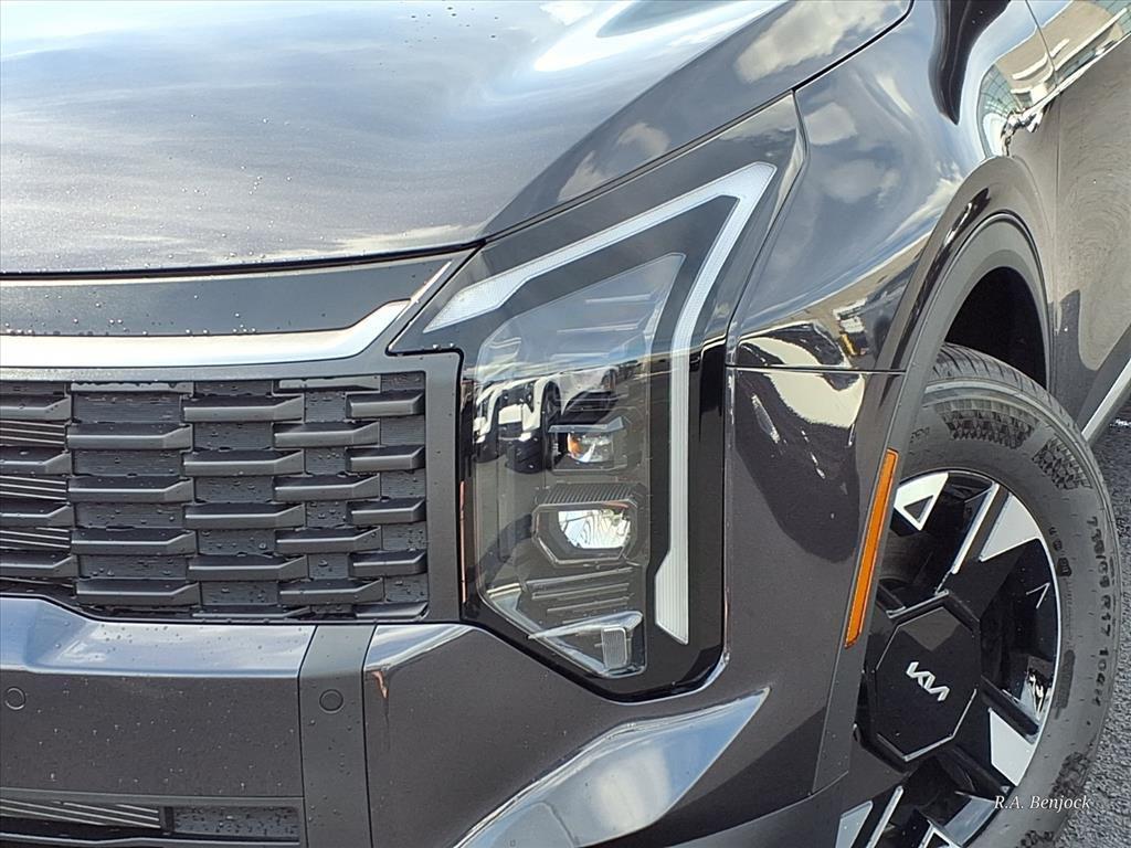 new 2026 Kia Sportage car, priced at $30,815
