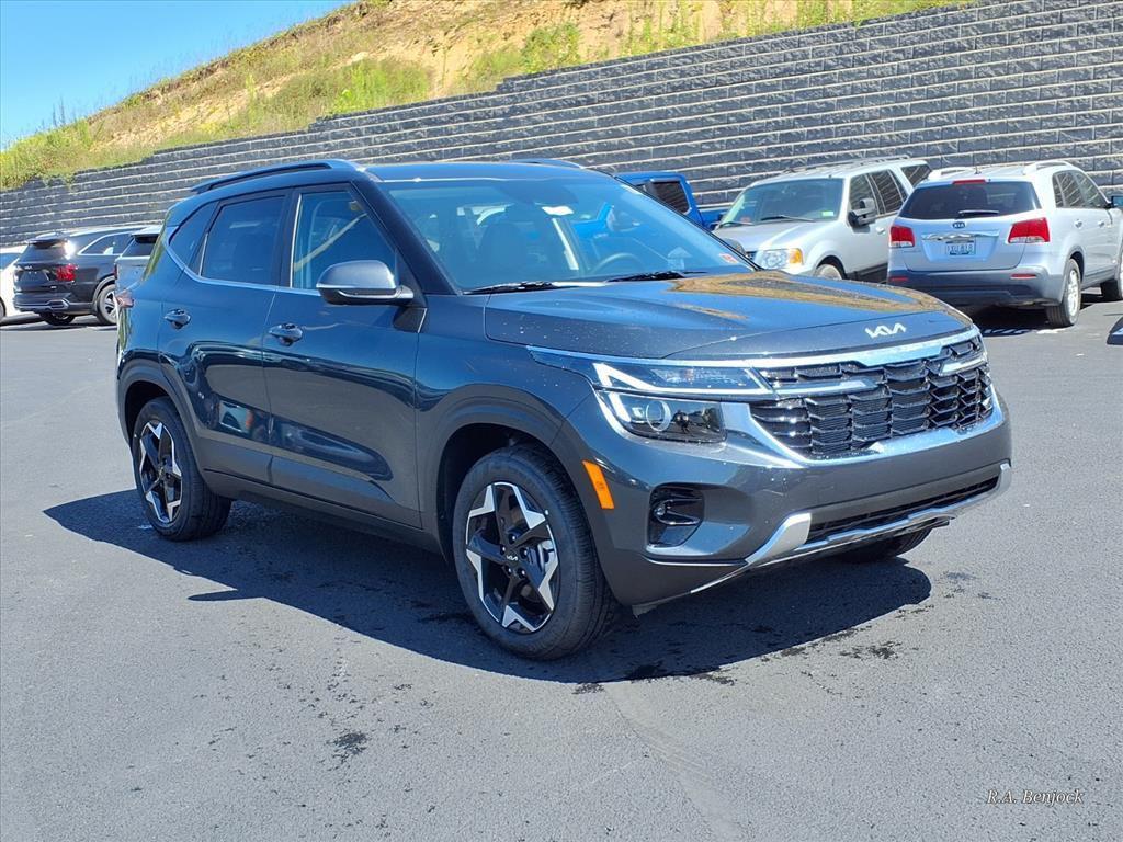new 2025 Kia Seltos car, priced at $25,975