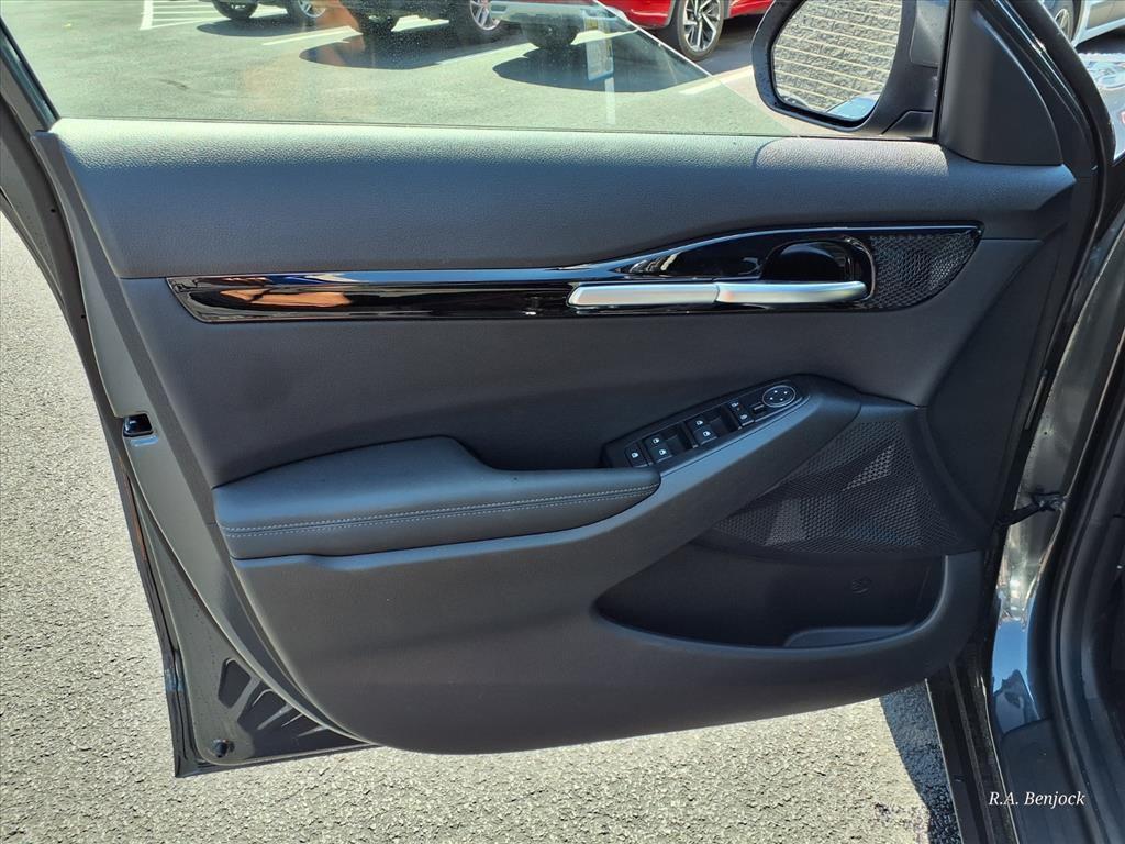 new 2025 Kia Seltos car, priced at $25,975