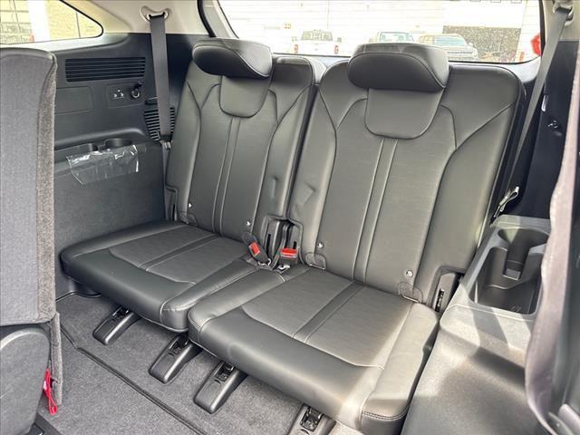 new 2025 Kia Sorento car, priced at $37,030