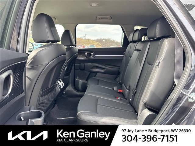 new 2025 Kia Sorento car, priced at $36,530