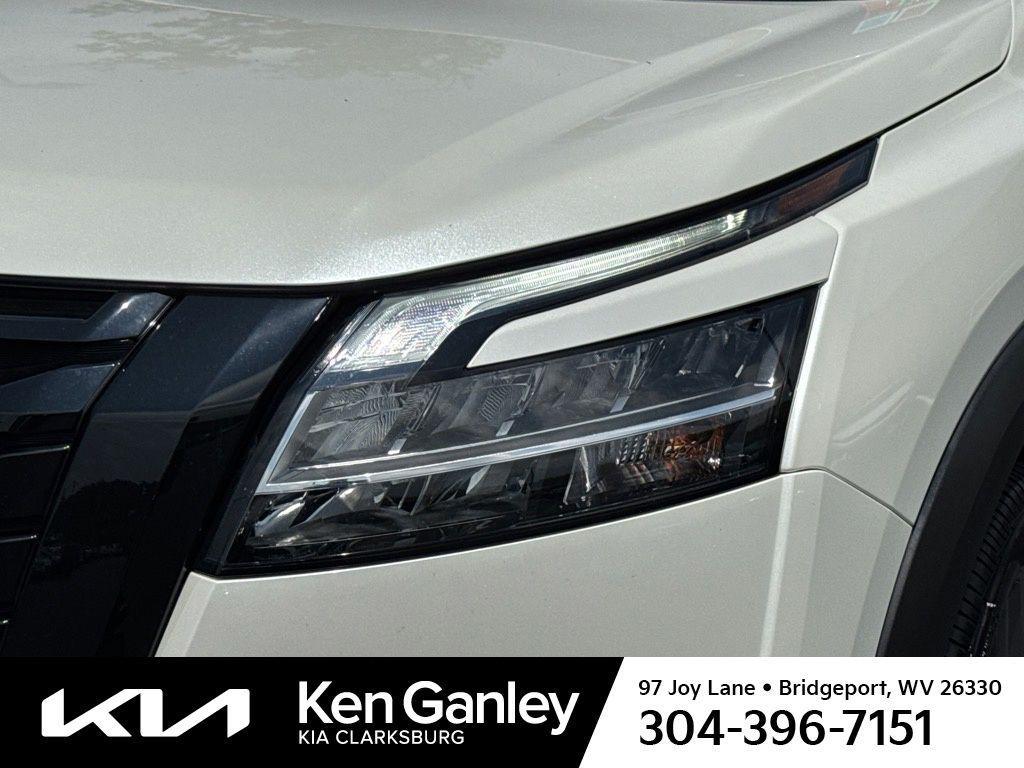 used 2023 Nissan Pathfinder car, priced at $34,327