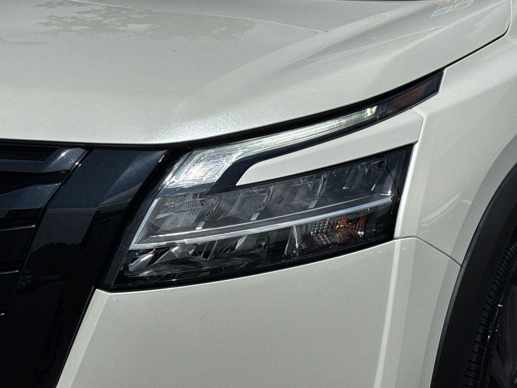 used 2023 Nissan Pathfinder car, priced at $32,559