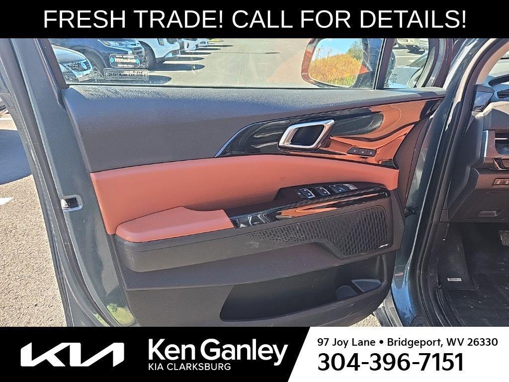 used 2024 Kia Carnival car, priced at $40,908