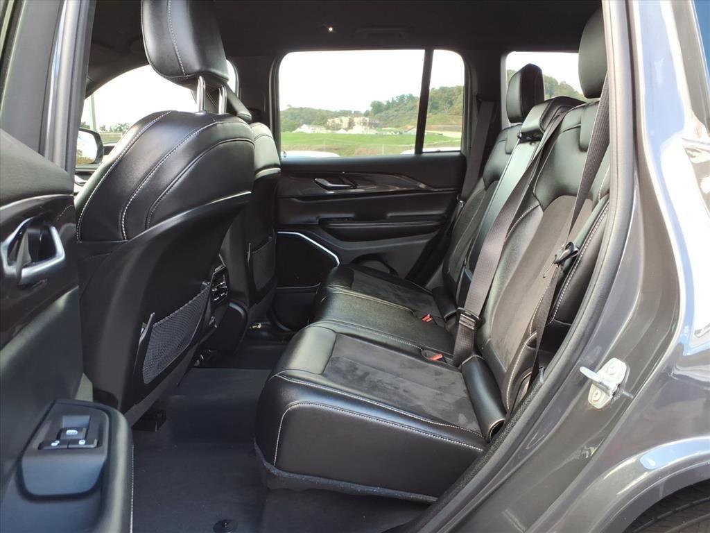 used 2022 Jeep Grand Cherokee car, priced at $24,996