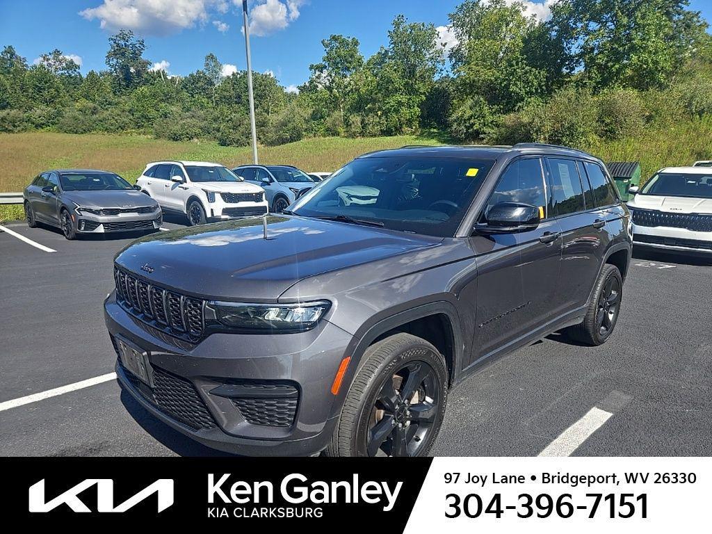 used 2022 Jeep Grand Cherokee car, priced at $29,590