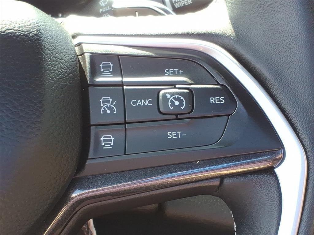 used 2022 Jeep Grand Cherokee car, priced at $24,996